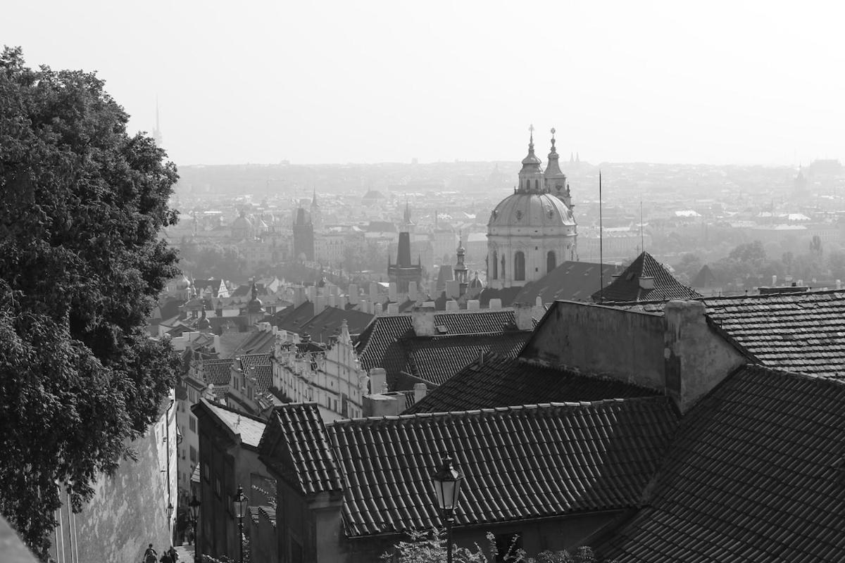 Large Prosek - Your Second Home! * Praga
